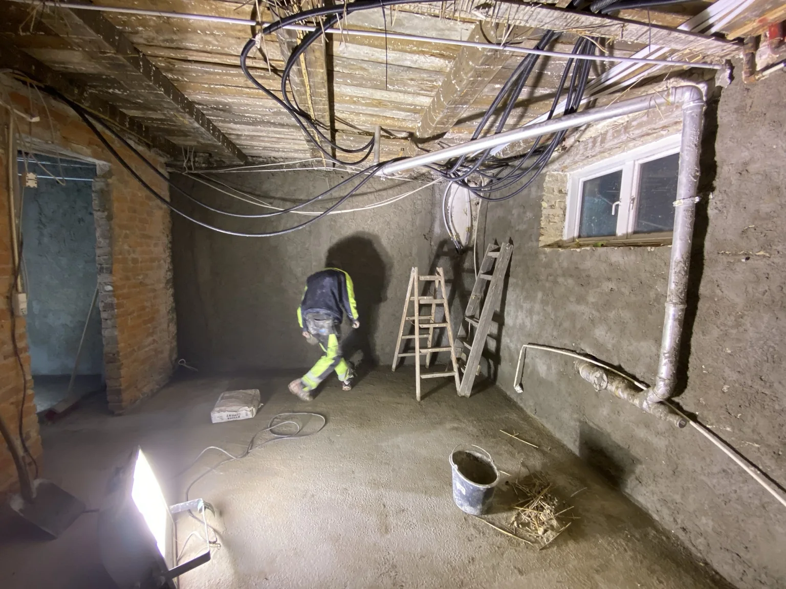 Vægbehandling installationer – dokumenteret kælderprojekt