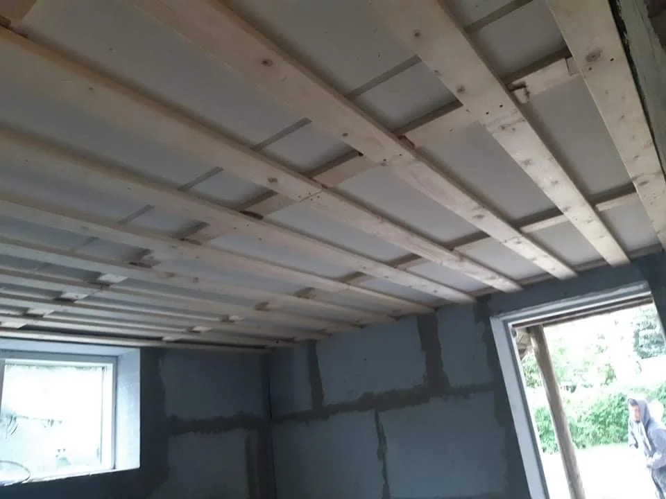 Loft isolering og forskalling – dokumenteret kælderprojekt